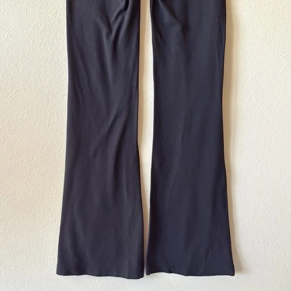 Lululemon Groove Nulu Super High-Rise Flared Pant - Picture 11 of 14